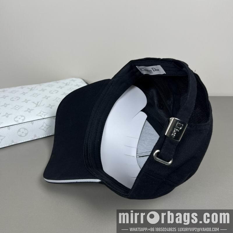 Dior Hat dx15