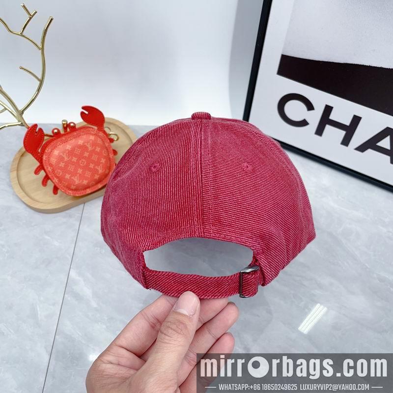 Fendi Hat dx70