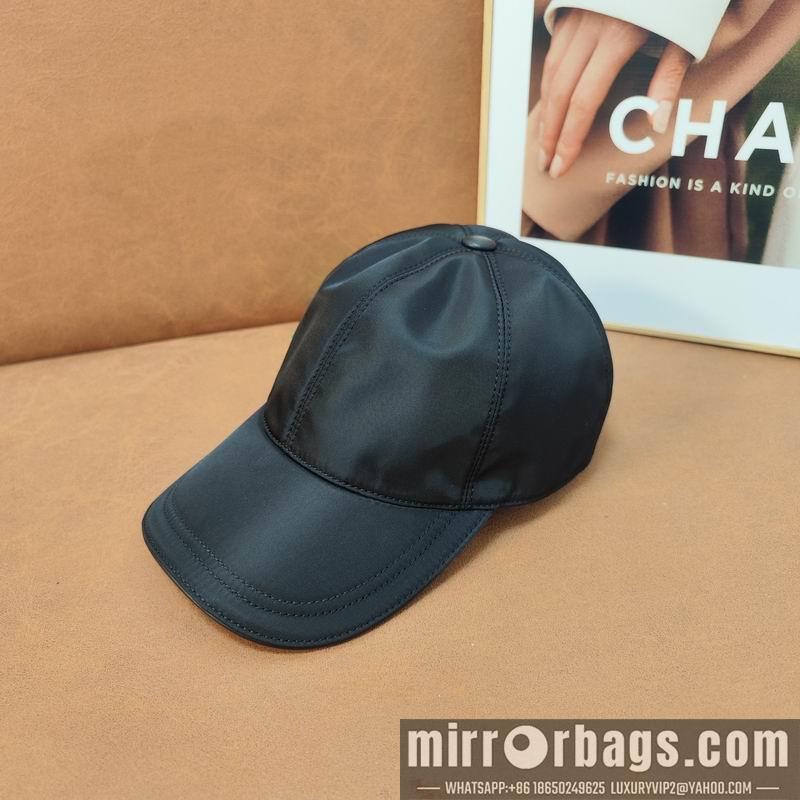 Prada Hat dx36