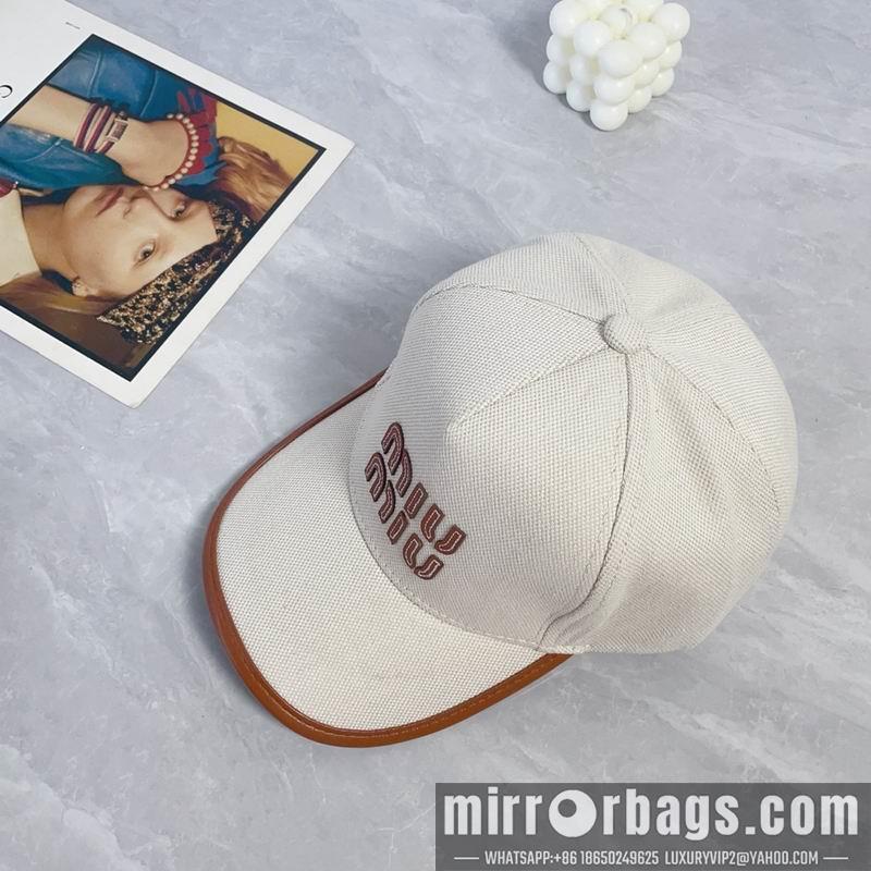 Miumiu Hat dx59