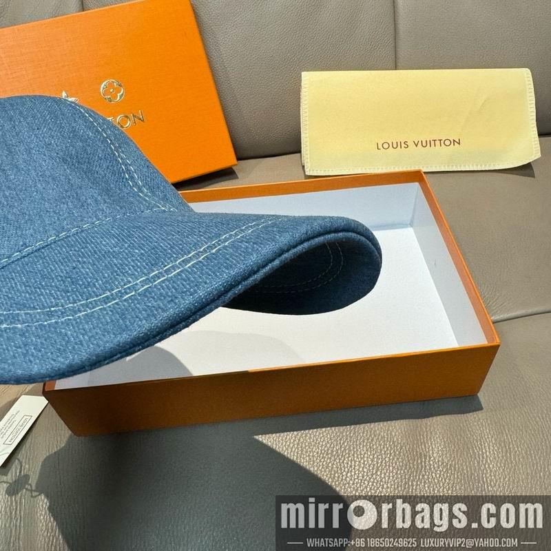 LV Hat dx163