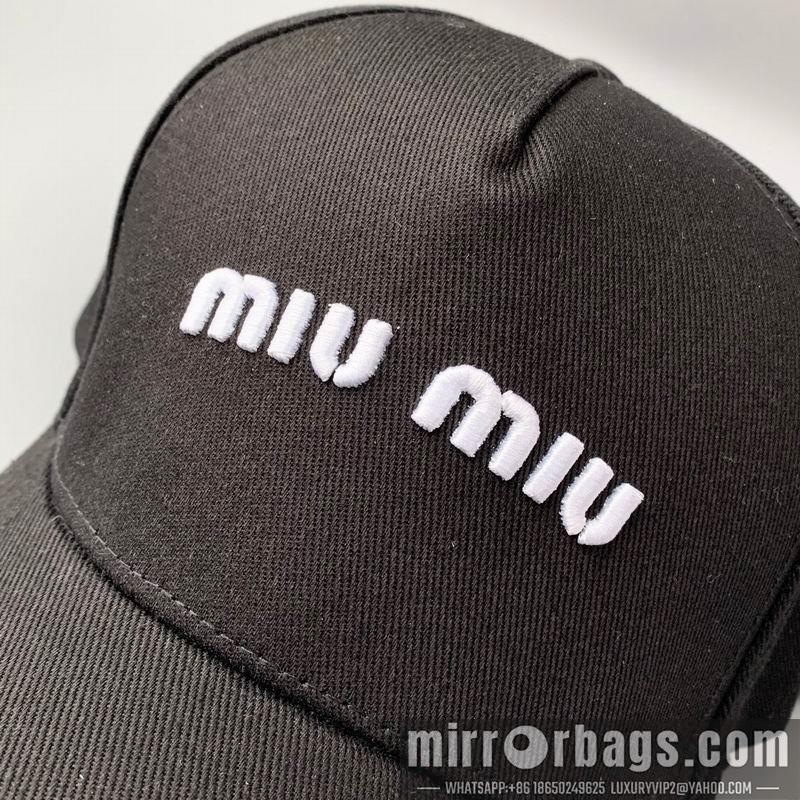 Miumiu Hat dx32