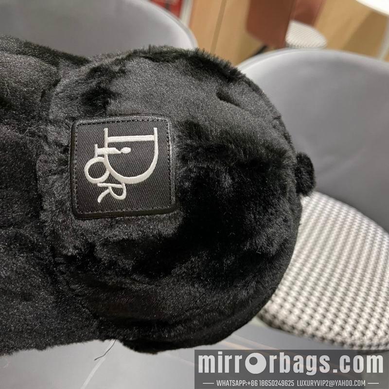 Dior Hat 010601