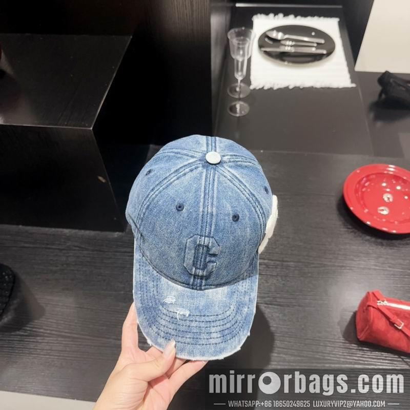 Celine Hat 083001