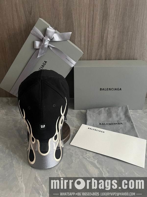 Balenciaga X Gap X Yeezy Hat dx02