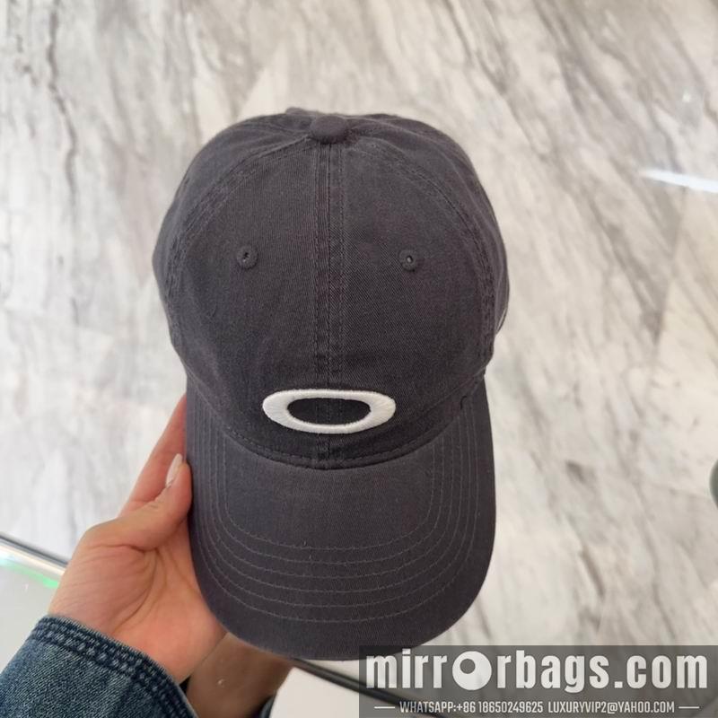 Balenciaga Hat dx51