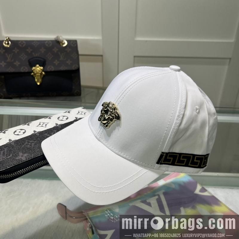 Versace Hat dx07