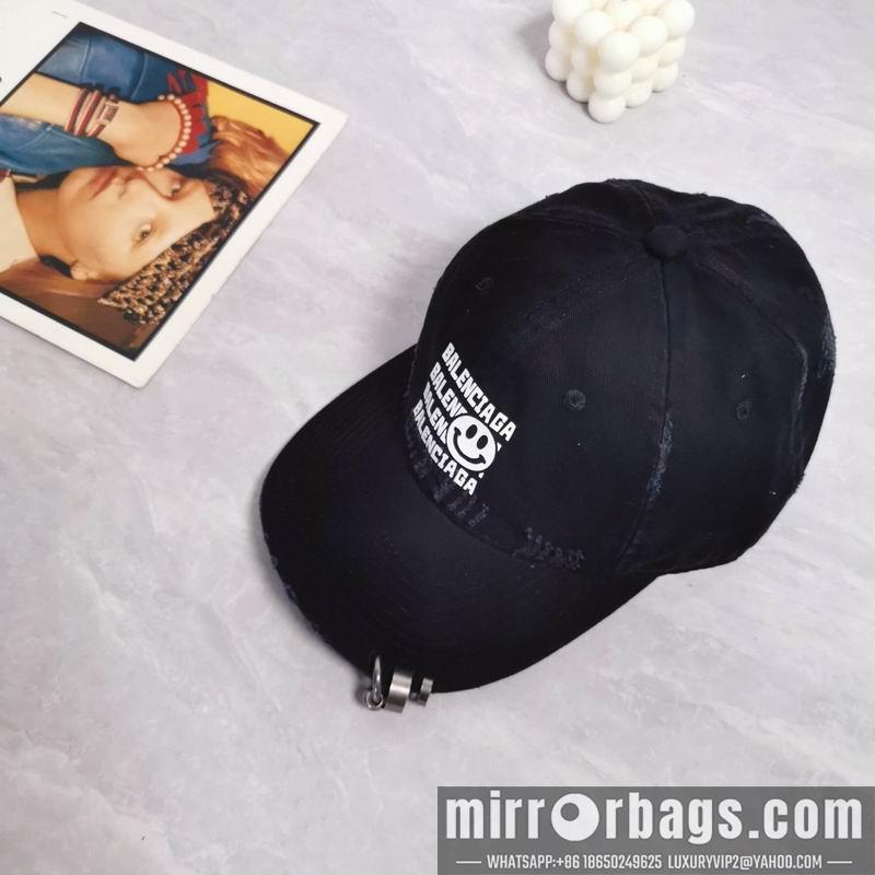 Balenciaga Hat dx18