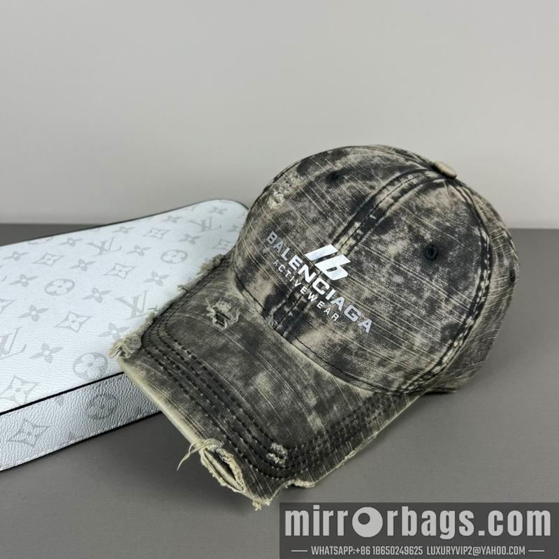 Balenciaga Hat dx31