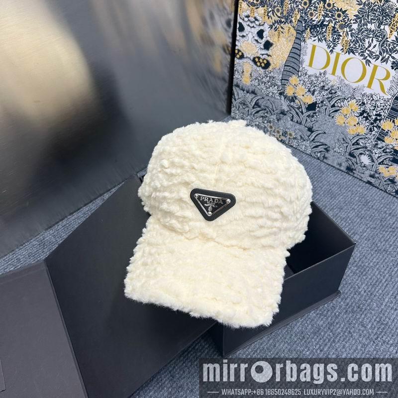 Prada Hat dx58