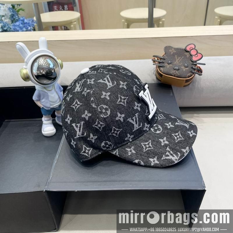 LV Hat 082601