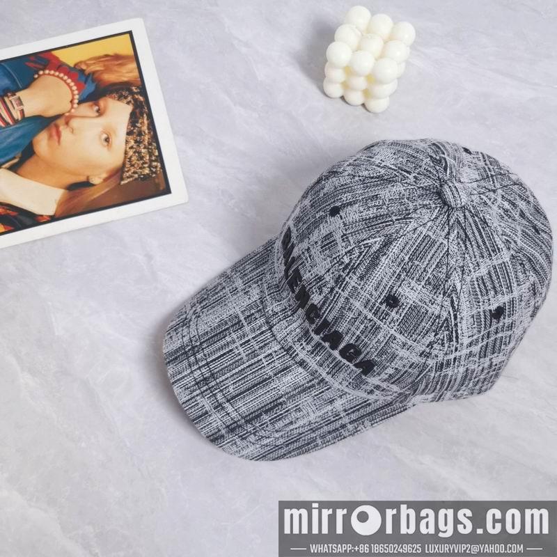Balenciaga Hat dx32