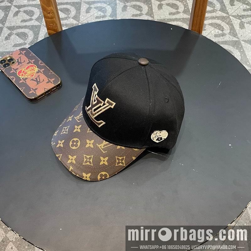 LV Hat 0307102