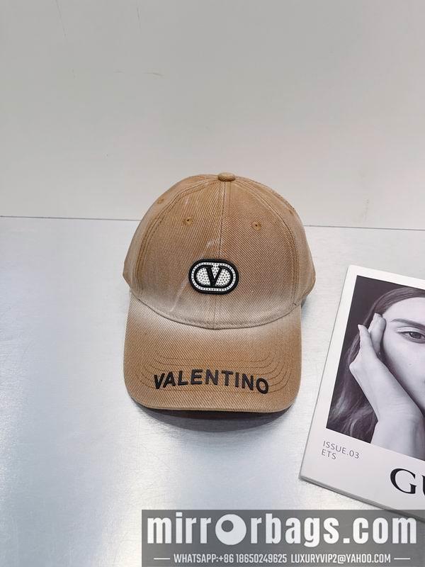 Valentino Hat dx01