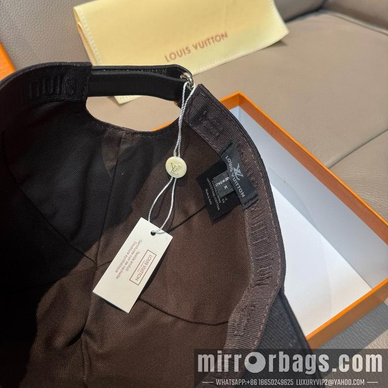 LV Hat dx167
