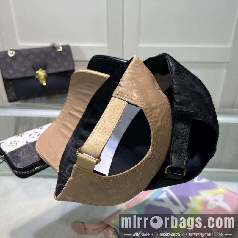 LV Hat dx111