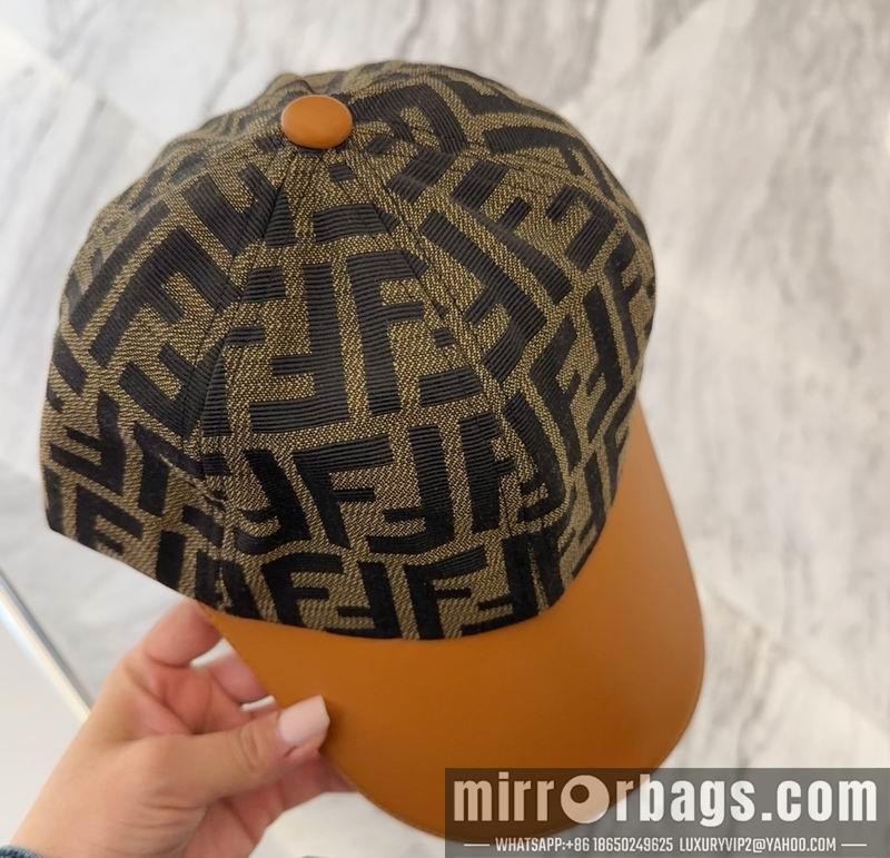 Fendi Hat dx71