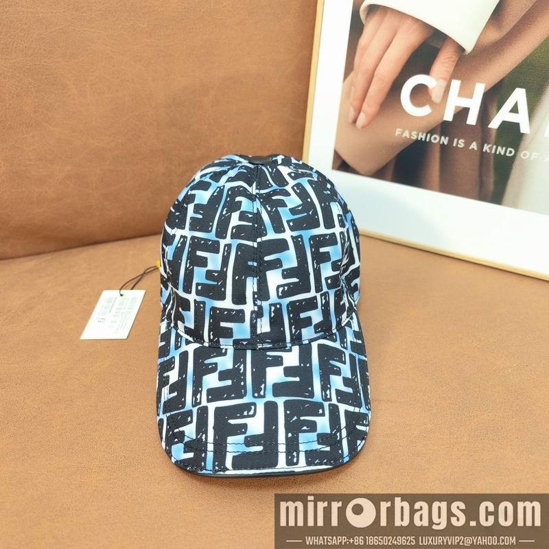 Fendi Hat dx40