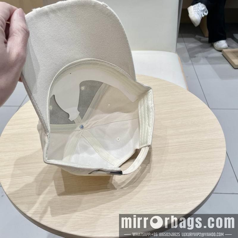 Miumiu Hat 040202