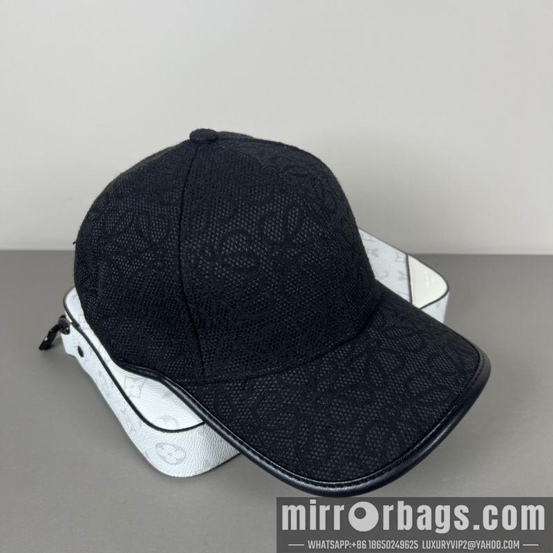 Loewe Hat dx43