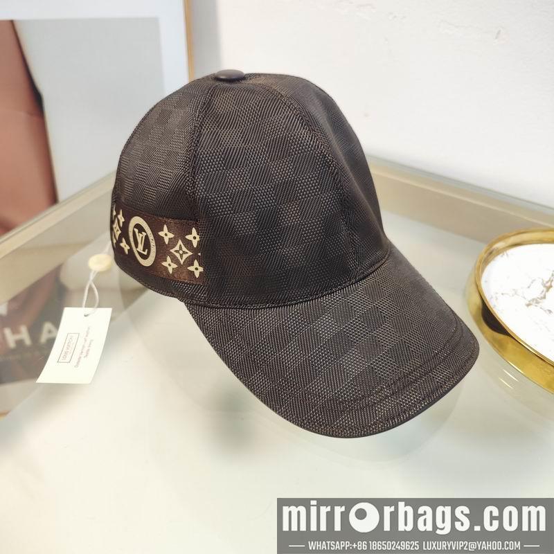 LV Hat dx140
