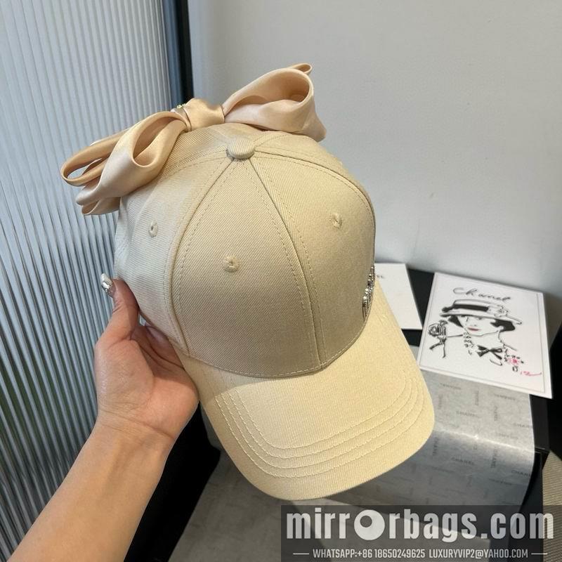 Miumiu Hat dx06