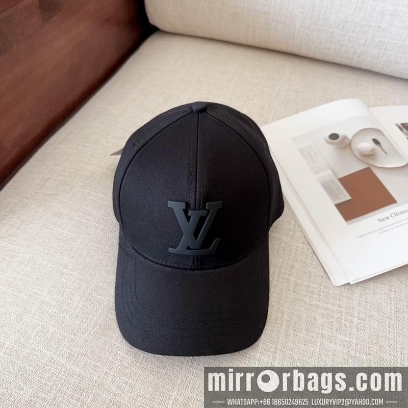 LV Hat dx28