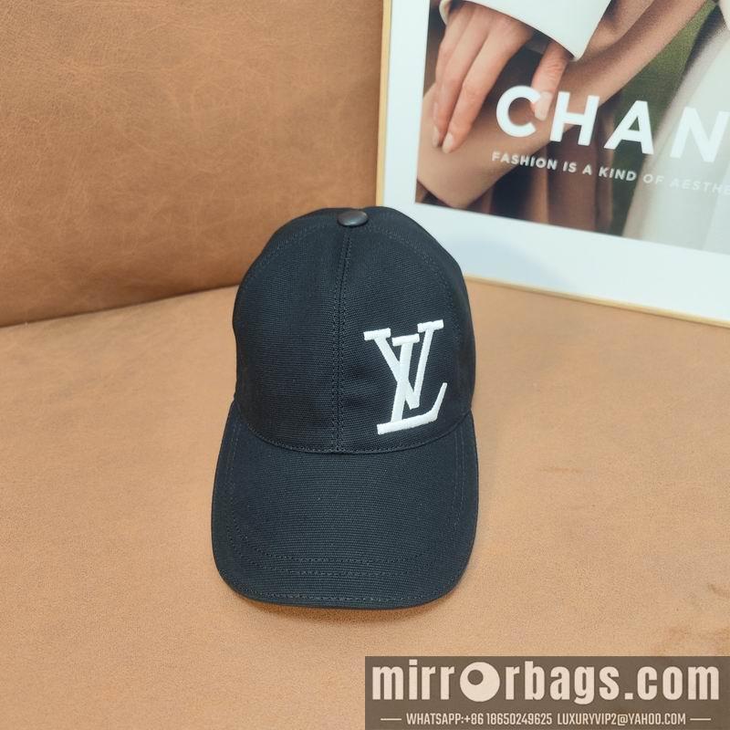 LV Hat dx82