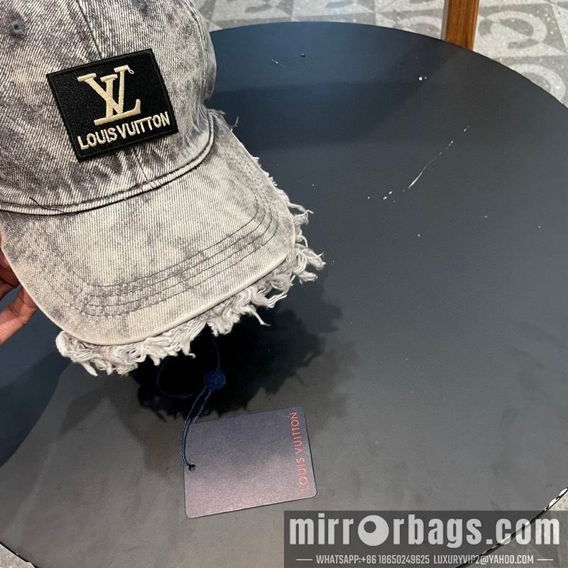 LV Hat 030982