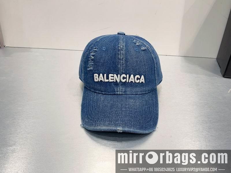 Balenciaga Hat dx03