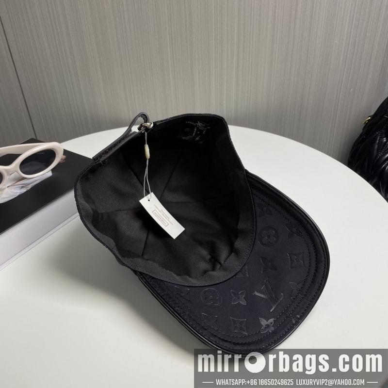 LV Hat dx44