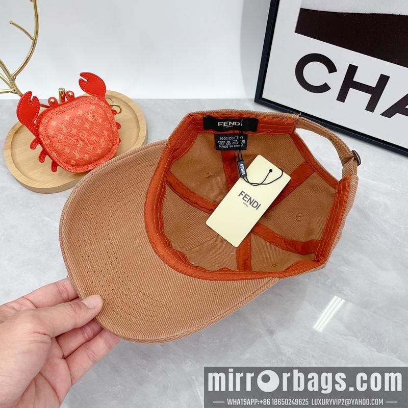 Fendi Hat dx70