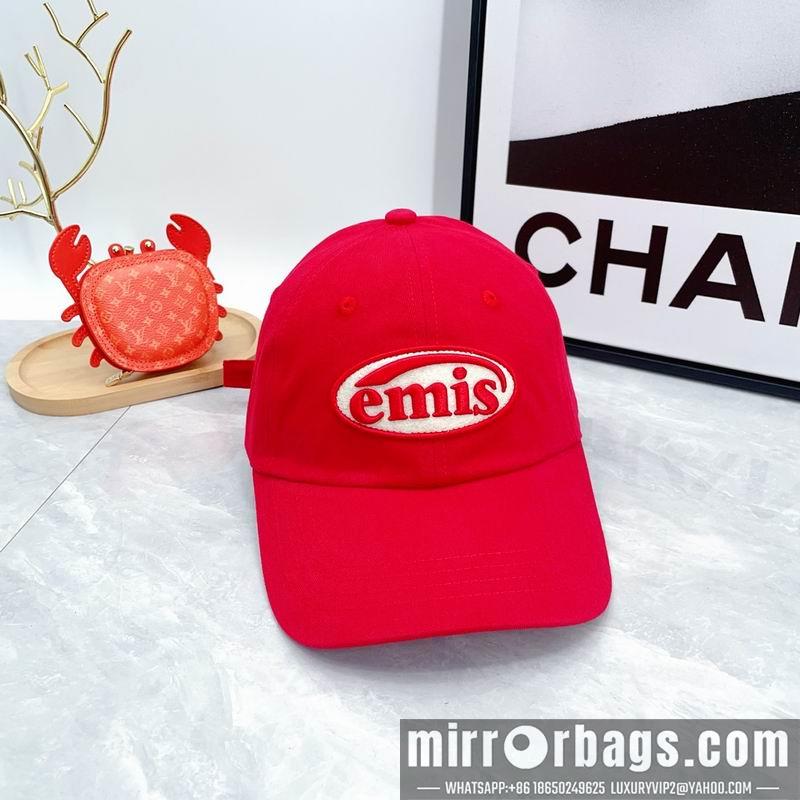 Emis Hat dx04