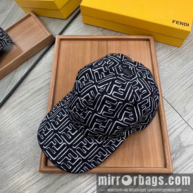 Fendi Hat dx103