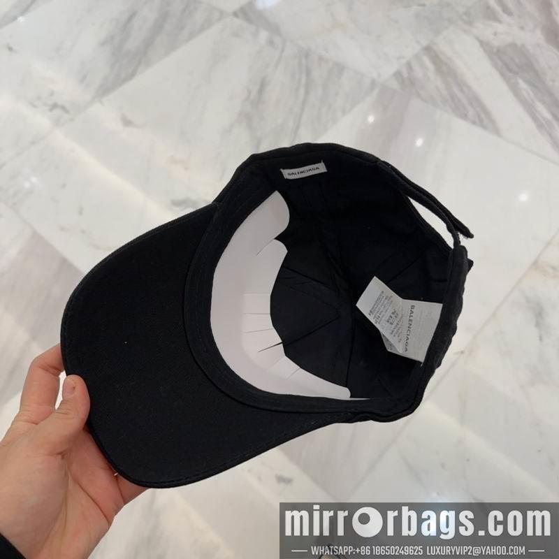 Balenciaga Hat dx69