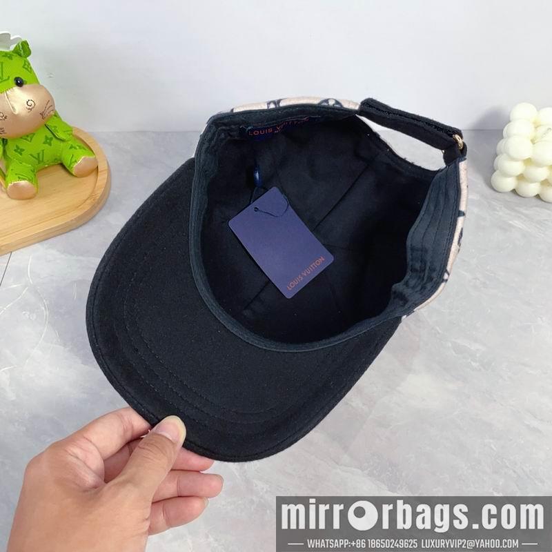 LV Hat dx15