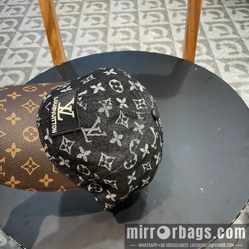 LV Hat 032002
