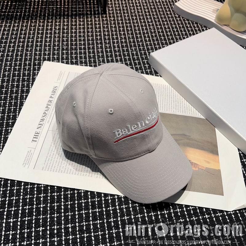 Balenciaga Hat dx25