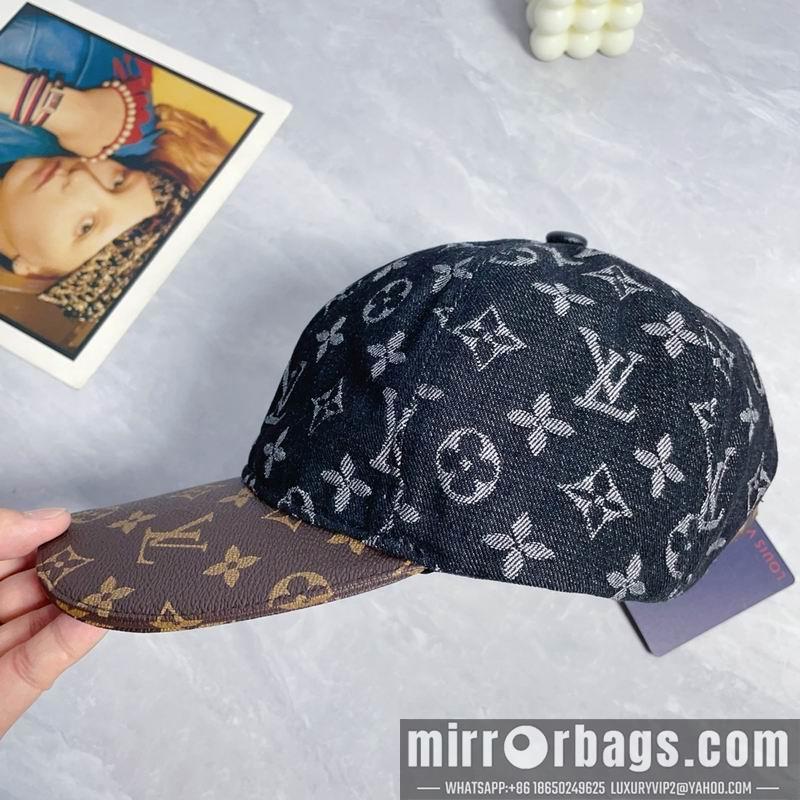 LV Hat dx34