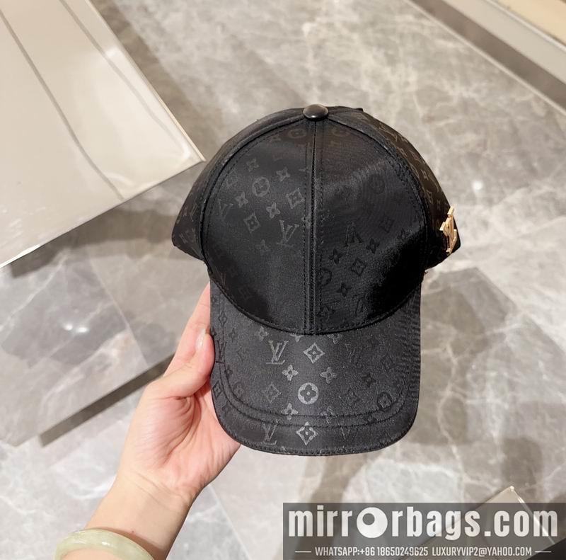 LV Hat 081801
