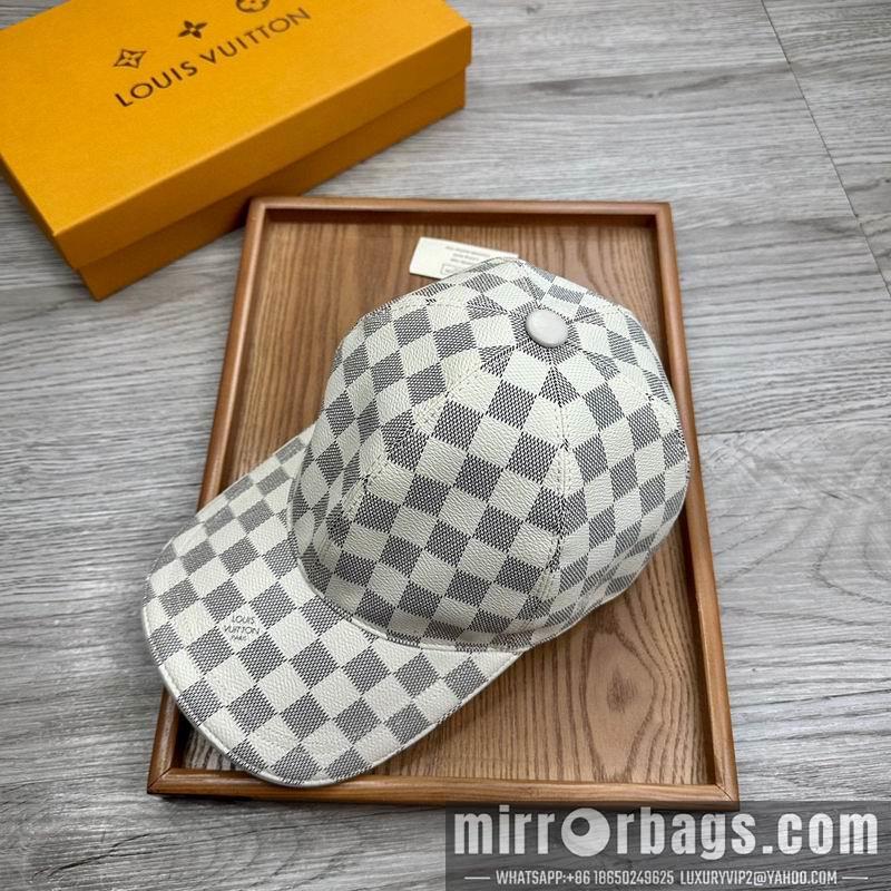 LV Hat dx170