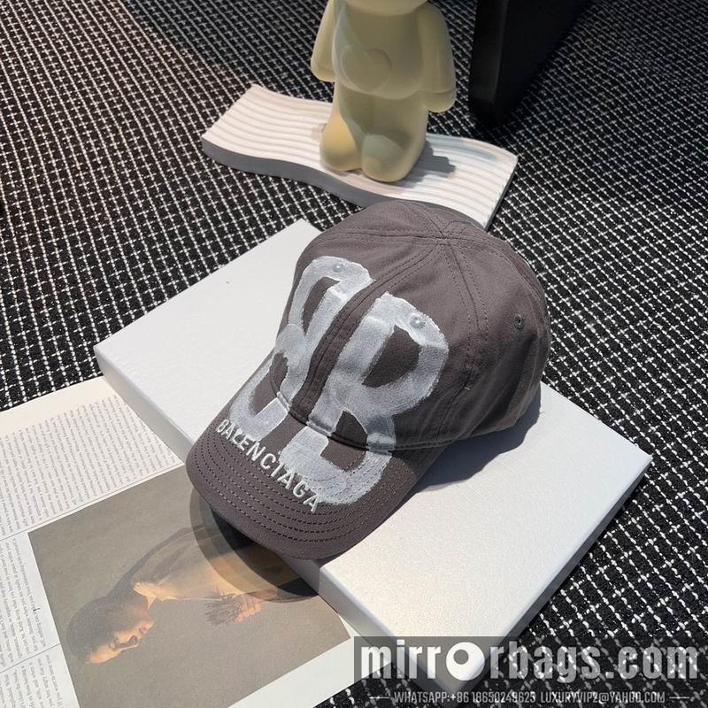 Balenciaga Hat dx15