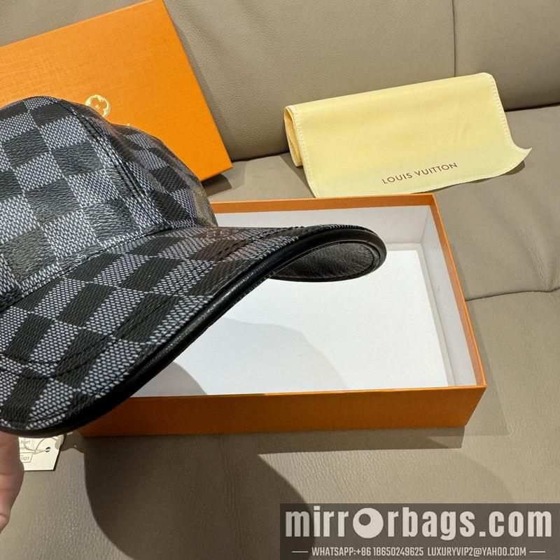LV Hat 091403