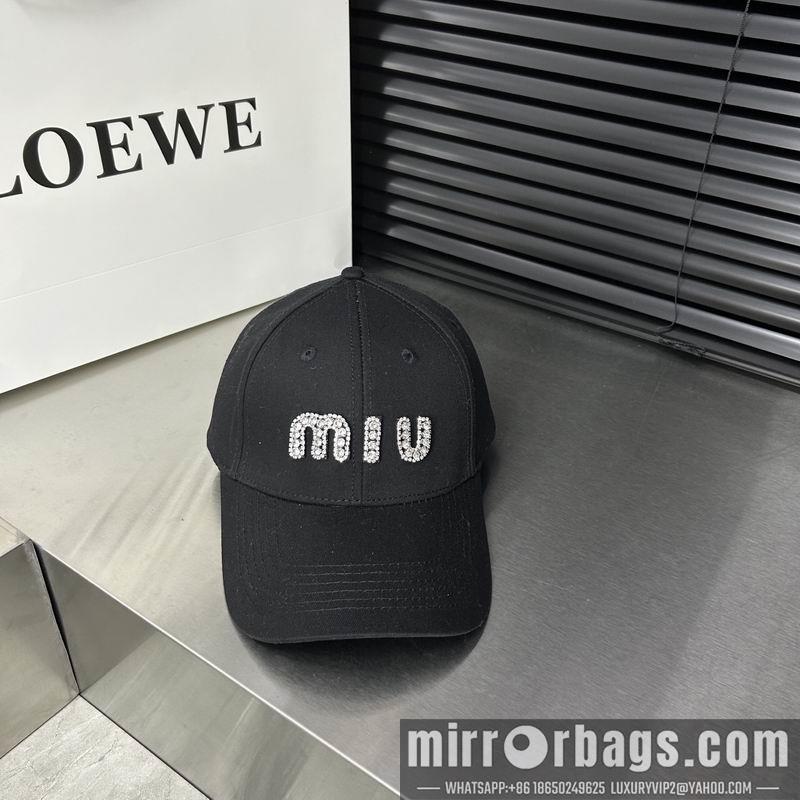 Miumiu Hat dx01