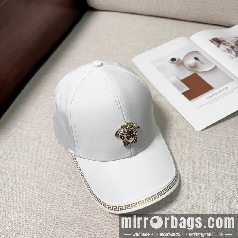 Versace Hat dx08