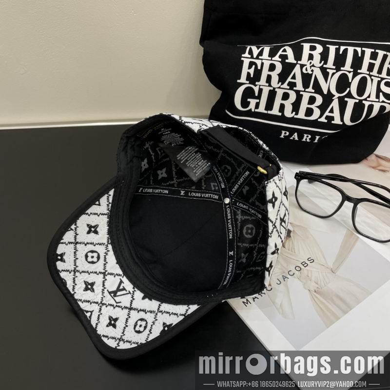 LV Hat 042703