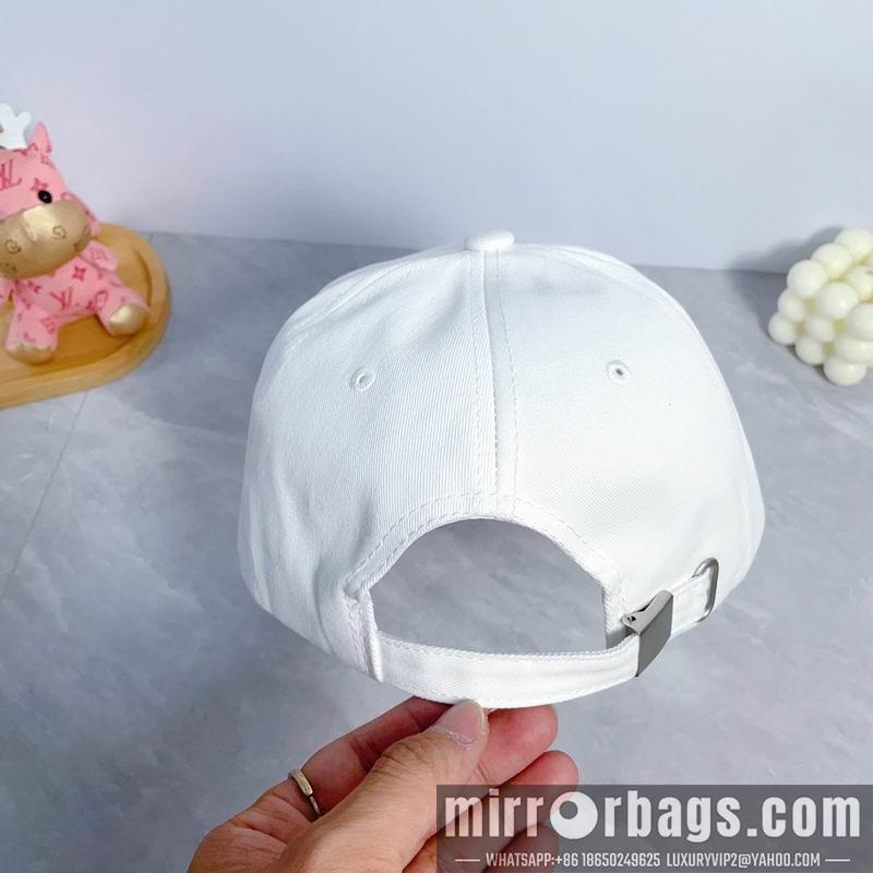 LV Hat dx39