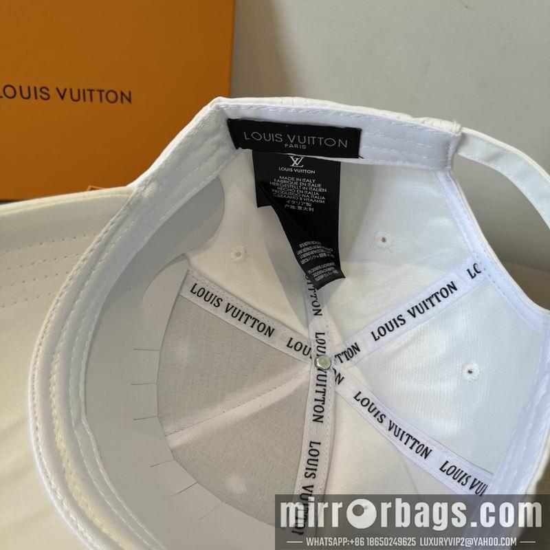 LV Hat dx66