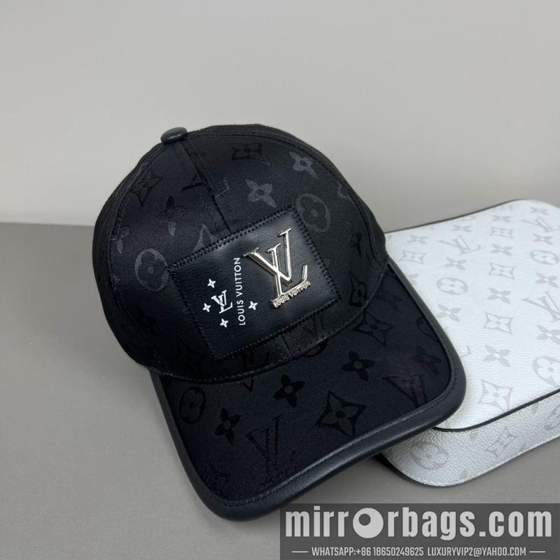 LV Hat dx64