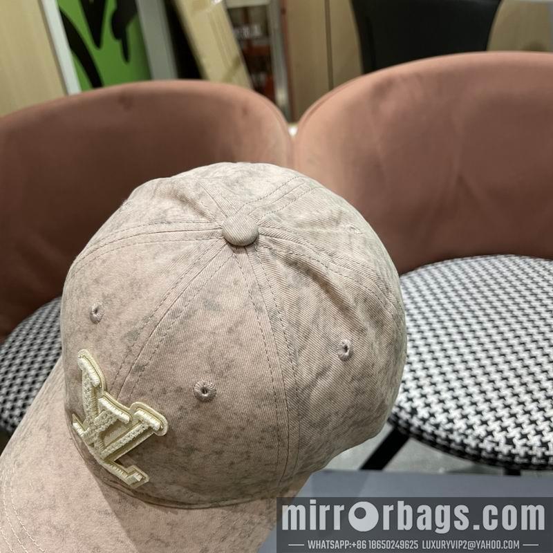 LV Hat 040204